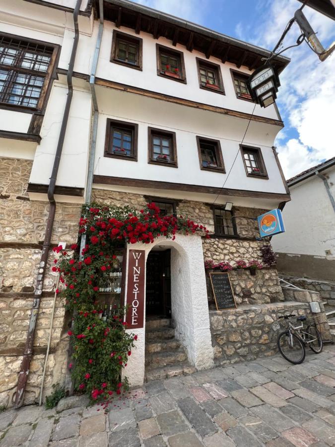 Patche Residence - A Wine Cellar Hideaway In The Historic Home Of Revolutionary Metodi Patche Охрид Екстер'єр фото